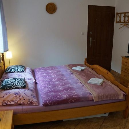 Penzion Kutil Trojanovice Frenštát pod Radhoštěm Buitenkant foto