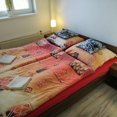 Penzion Kutil Trojanovice Frenštát pod Radhoštěm Buitenkant foto