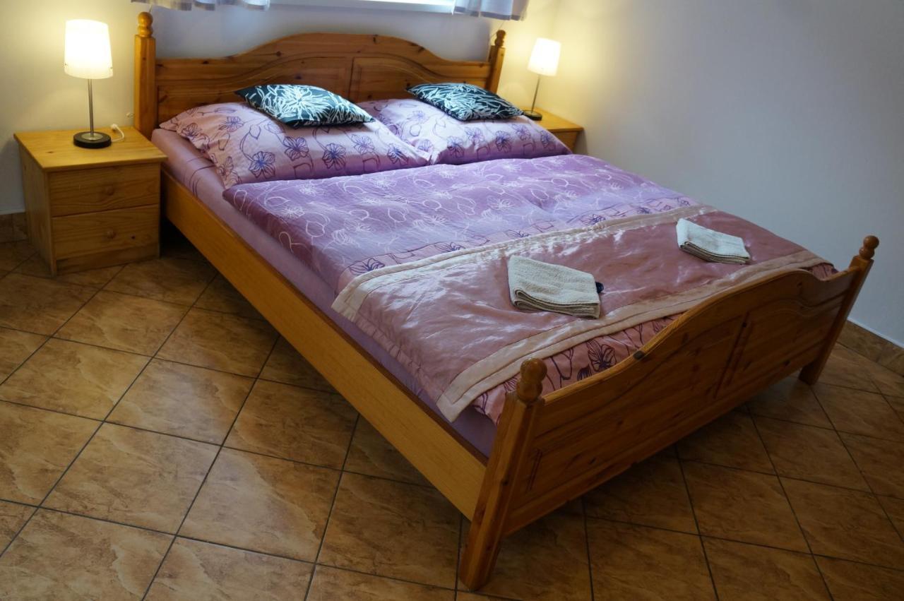 Penzion Kutil Trojanovice Frenštát pod Radhoštěm Buitenkant foto